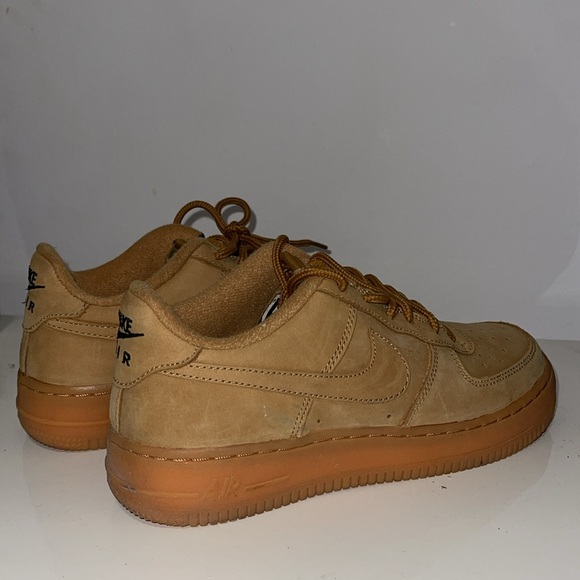 Nike Air Force 1 LV8 3 US4Y (Brown Suede) - Picture 2 of 5